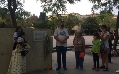 Un moment de l'acte a la plaça de La Creu Alta | Ràdio Sabadell